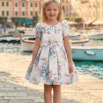 فستان بنات بلون الإكرو بطبعة الأزهار مع ربطة رأس للأعمار من 3 إلى 7 سنوات