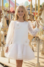 فستان أورجانزا مزين بالزهور للفتيات ٣-٧ سنوات بلون الإكرو