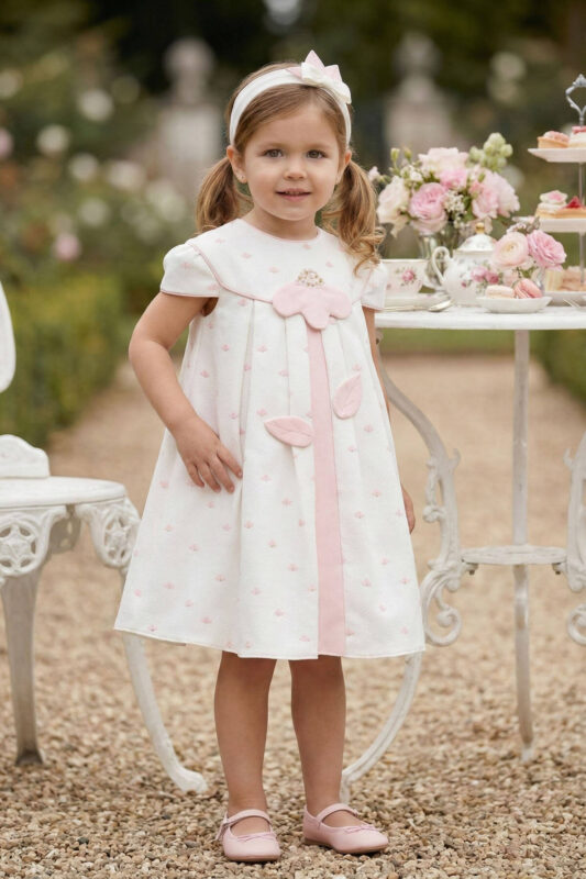 فساتين فتيات