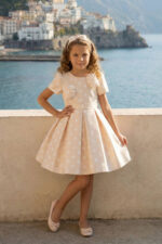 طقم فستان بنات بيج منقط مع عصابة رأس للأعمار من 3 إلى 7 سنوات