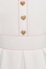 ⁦فستان بنات بودر المطرز بالزهور مع أزرار على شكل قلب وحقيبة مطابقة للأعمار من 3 إلى 7 سنوات⁩ - الصورة ⁦3⁩