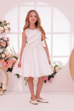 ⁦فستان من الساتان بلون بيج فاتح مع حقيبة متناسقة، مقاس 8-14 سنة⁩ - الصورة ⁦5⁩