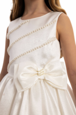 ⁦فستان من الساتان بلون بيج فاتح مع حقيبة متناسقة، مقاس 8-14 سنة⁩ - الصورة ⁦3⁩